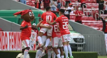 Inter goleia a Chapecoense no retorno da torcida ao Beira-Rio