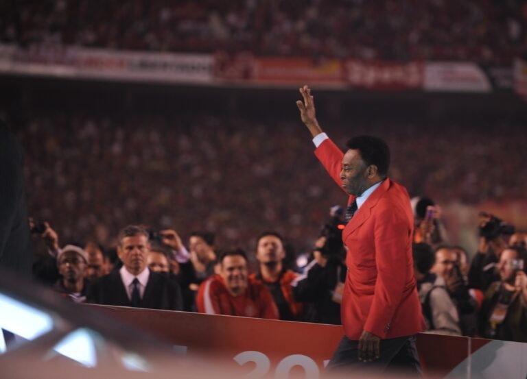 Inter posta homenagem para Pelé no dia do seu aniversário: “Vida longa ao rei”