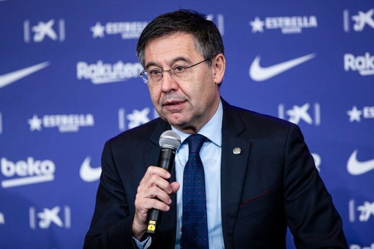 Josep Bartomeu defende sua gestão após um ano de sua renúncia no Barcelona