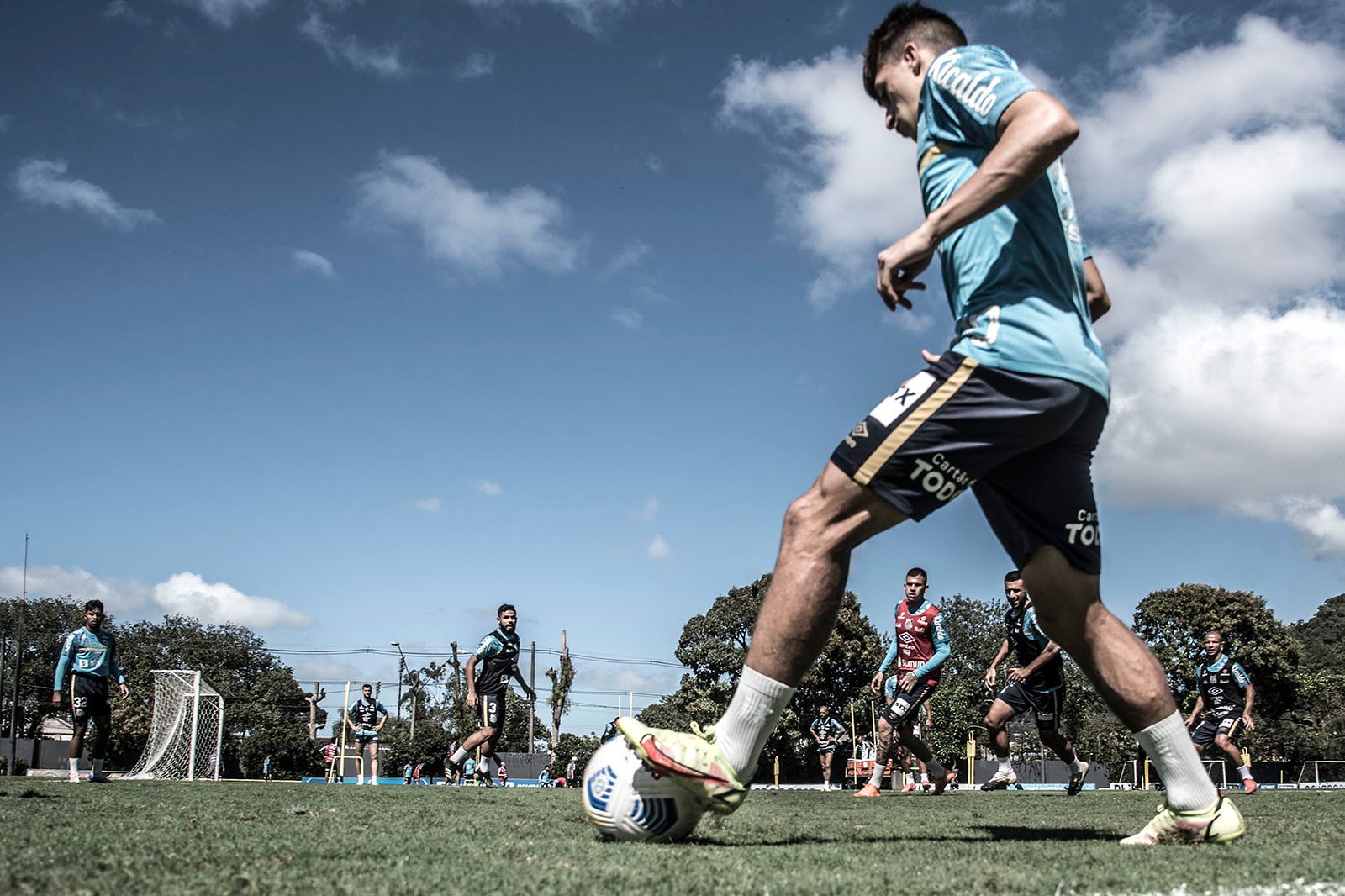 DM barra Gabriel Pirani para o jogo contra o América/MG