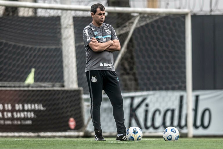 Com partida adiada, Santos ‘seca’ adversários para não ir para o Z4, veja detalhes