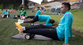 Alex Sandro fala sobre concorrência com Arana pela titularidade na lateral-esquerda do Brasil