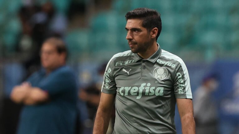 Abel Ferreira elogia Renato Gaúcho e critica imprensa: “Temos que fazer jornalismo sério”