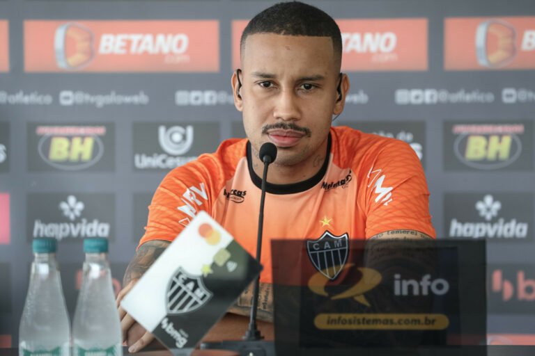Jair fala sobre manter o foco no Brasileirão, ‘pés no chão’ e Copa do Brasil
