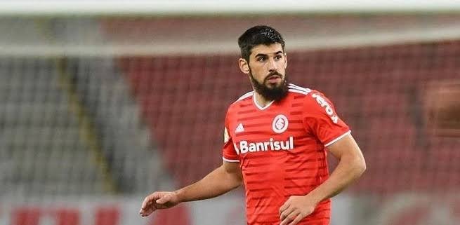 Bruno Méndez recebe terceiro cartão amarelo ‘estratégico’ e desfalca Inter contra o Corinthians