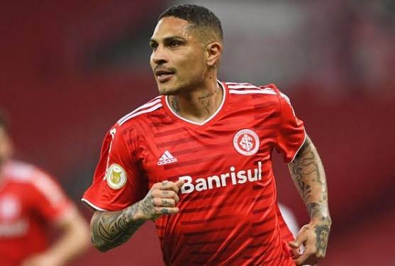 Após rescindir com o Inter, Guerrero define seu próximo clube