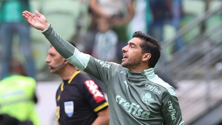 Palmeiras pode se aproximar da vice-liderança após tropeço do Atlético-MG