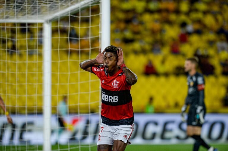 Bruno Henrique entra em lista histórica de jogadores na Libertadores