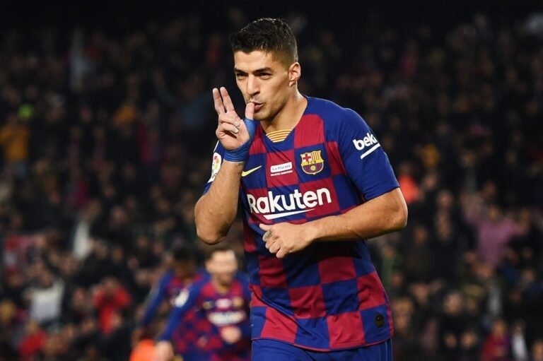 Ligação de Koeman para dispensar Suárez do Barcelona durou 40 segundos