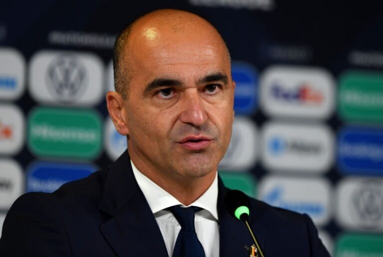 Alvo do Barcelona, Roberto Martínez diz estar focado na Copa do Mundo