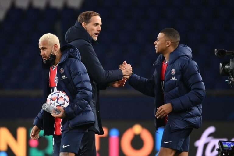 Tuchel explica como lidar com Neymar e Mbappé: “Autoridade é menos importante que ideias”