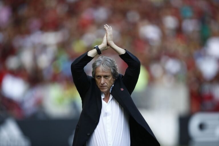 Jorge Jesus vê mudança no futebol brasileiro após passagem pelo Flamengo