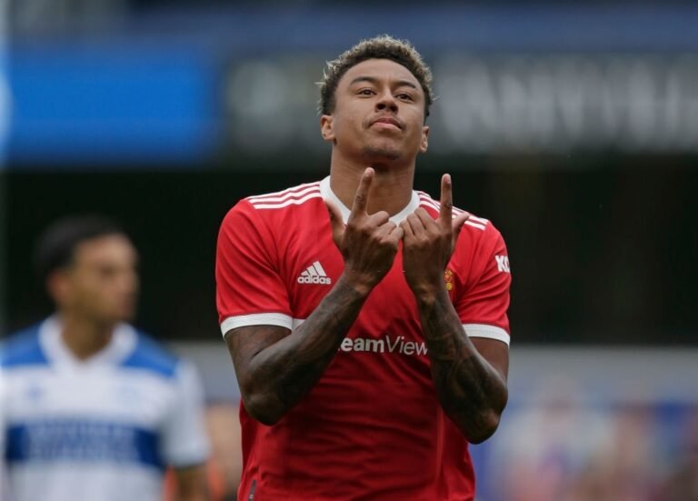 Barcelona monitora Lingard e estuda fazer proposta, diz site