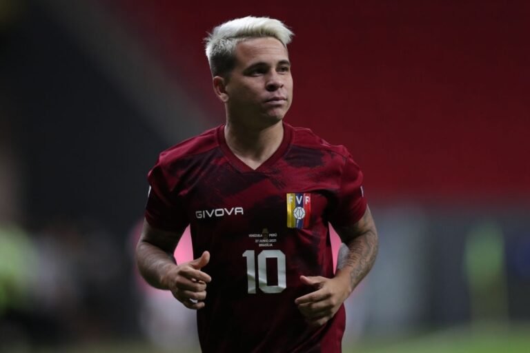 Flamengo e Corinthians planejam tentar contratação de Soteldo, diz jornalista