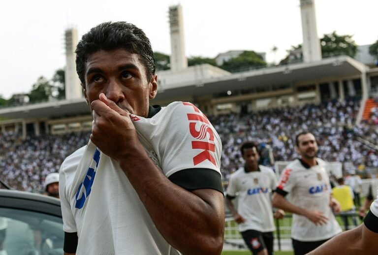 Jornalista revela ‘detalhe’ que impediria acerto entre Paulinho e Corinthians
