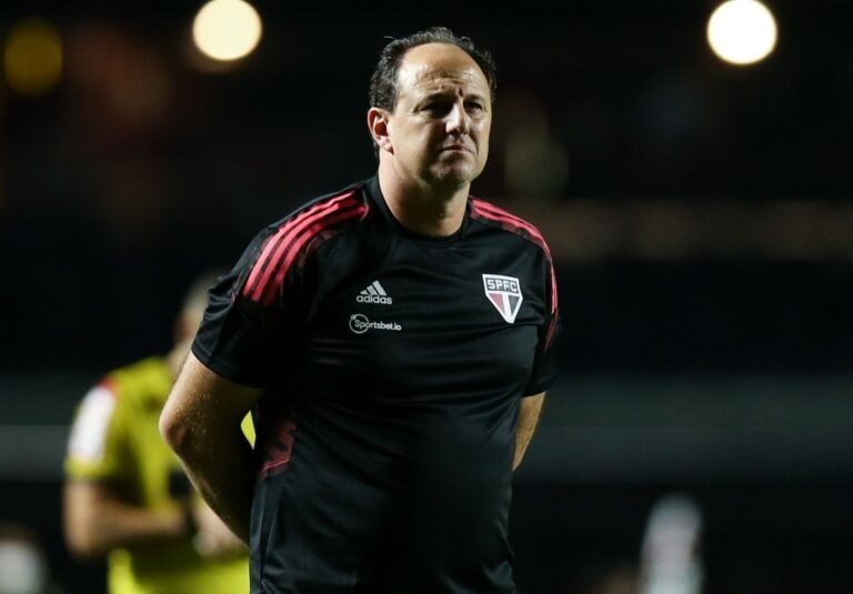 Rogério Ceni tem vantagem em duelo particular contra Sylvinho