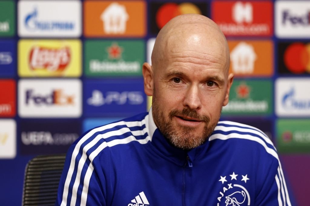 Newcastle oferece salário de R$ 84 milhões para Erik Ten Hag, diz jornal