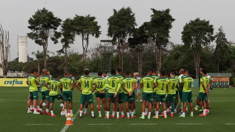 Após euforia, Palmeiras volta ao trabalho com foco no Campeonato Brasileiro