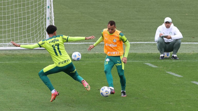 Medo do desgaste pode fazer Abel Ferreira optar por mudanças na escalação do Palmeiras