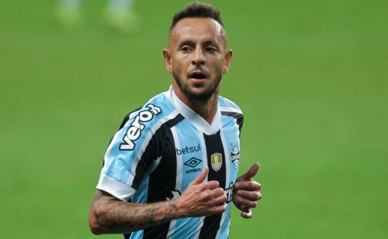 Palmeiras quer reformular lateral-direita e define três alvos no mercado