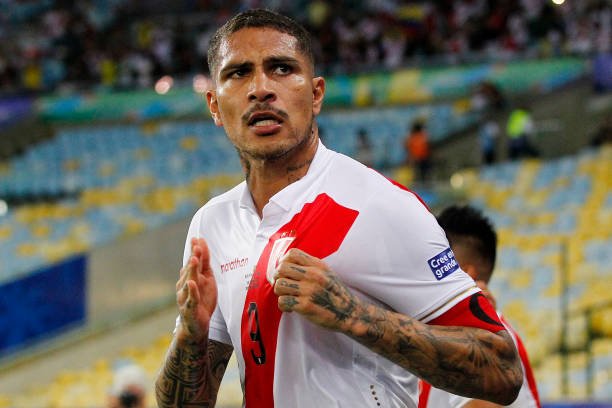 Guerrero é desconvocado pelo Peru após constatação de lesão