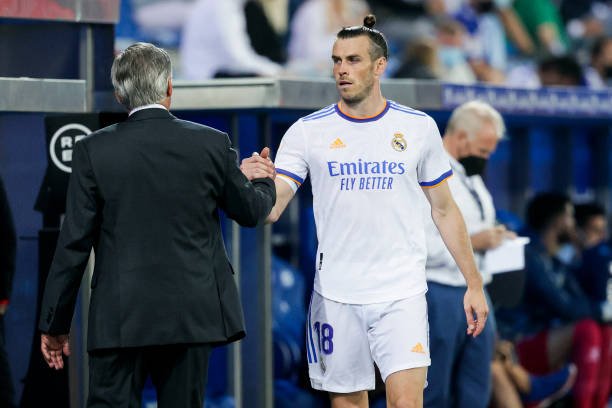 Ancelotti confirma alta médica de Gareth Bale e estima prazo de retorno do jogador aos gramados