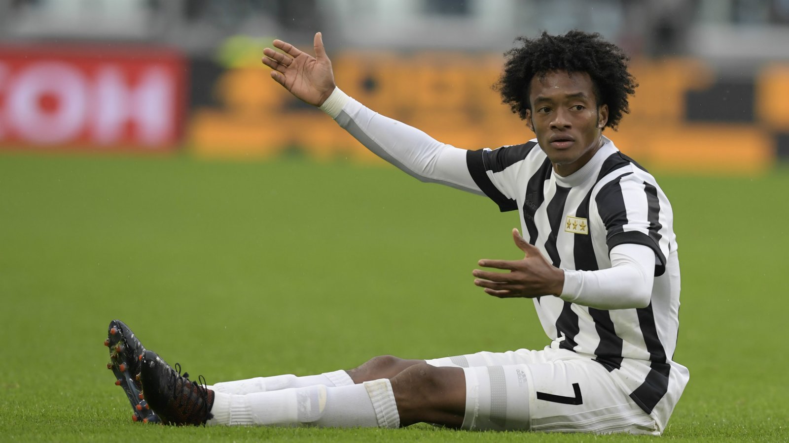 Juventus negocia renovação de Juan Cuadrado