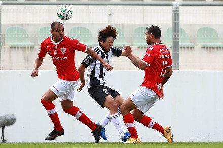 Titular no Santa Clara, Mansur fala sobre bom momento no clube português