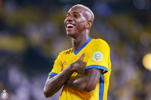 Não há negociações entre Corinthians e Talisca, diz jornalista