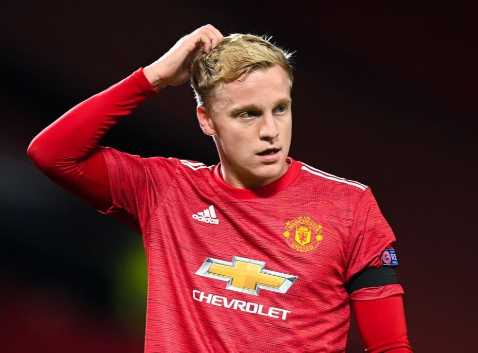 Van de Beek quer sair do Manchester United em janeiro