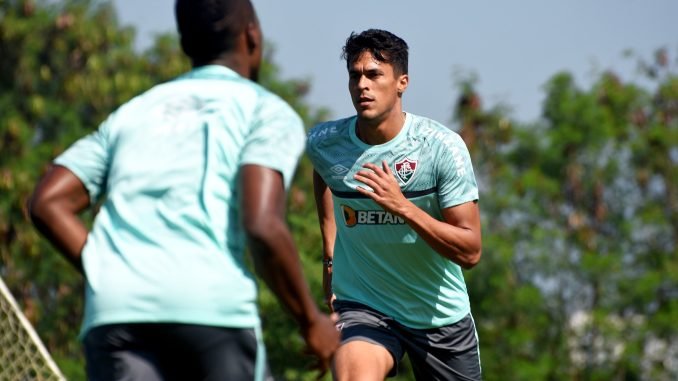 Sem espaço no Fluminense, Reginaldo busca novo clube para 2022