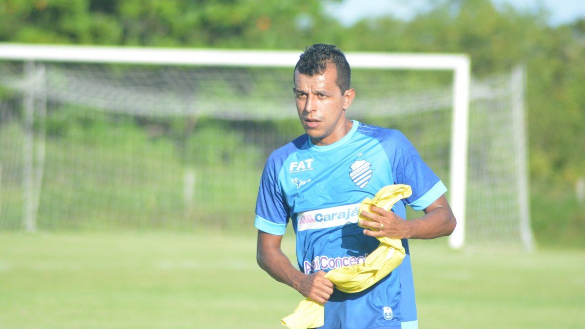 Didira foca na briga pelo acesso com o CSA até o fim da Série B