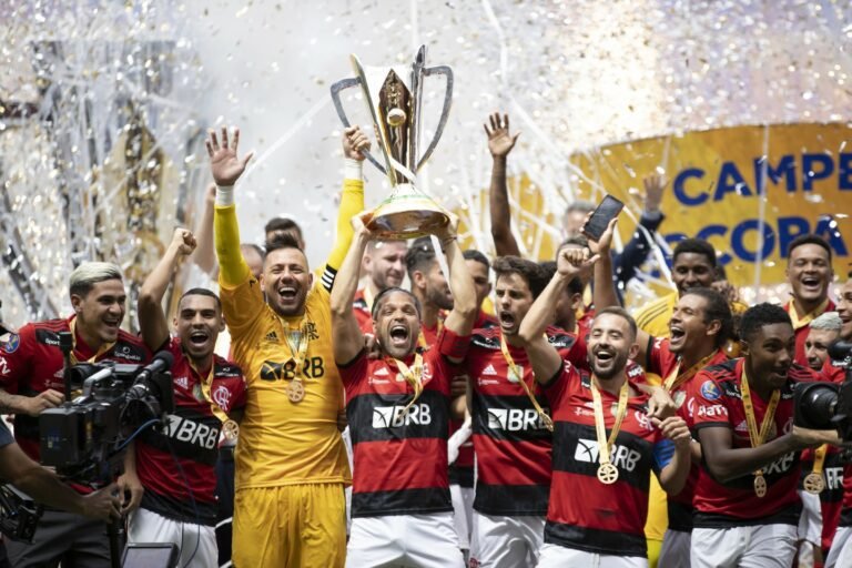 Flamengo nunca perdeu uma final para o Palmeiras