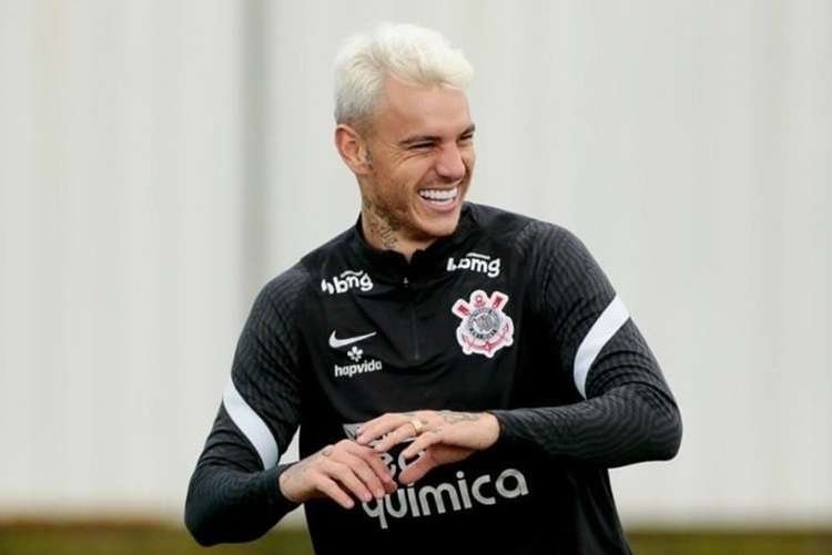 Róger Guedes revela que escolheu o Corinthians projetando chance na Seleção