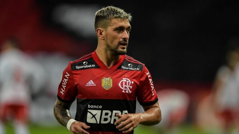 Interesse de clube italiano pode atrapalhar renovação de Arrascaeta com Flamengo