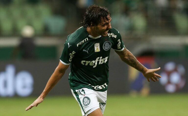Ricardo Goulart prioriza retorno ao Palmeiras em 2022, diz site