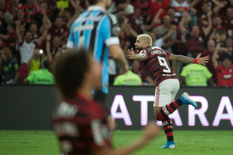 Flamengo joga final da Libertadores contra a “maldição do Grêmio”