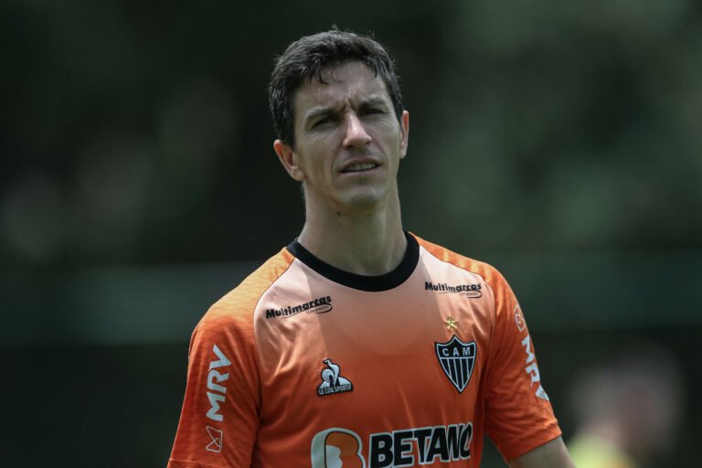 Atlético Mineiro terá oito desfalques para o jogo contra o Athletico Paranaense
