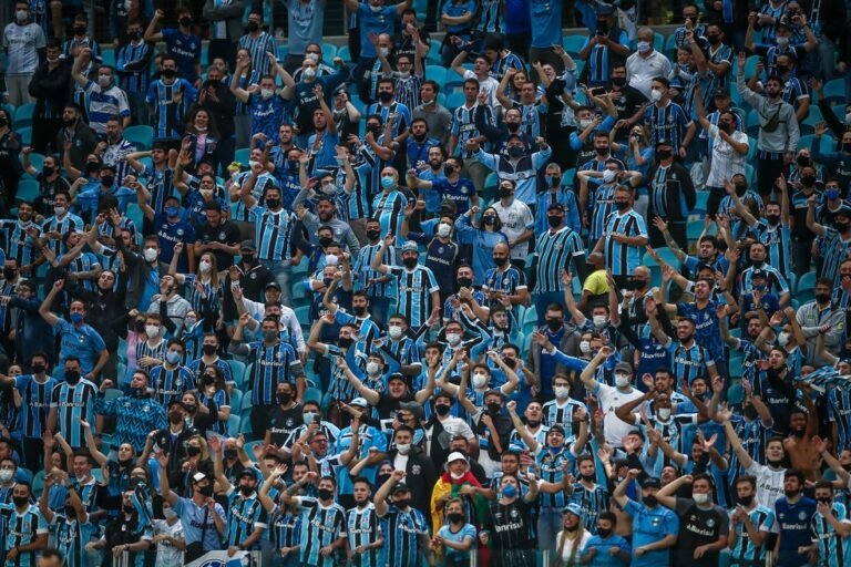 Grêmio abre venda de ingressos para jogo contra o São Paulo
