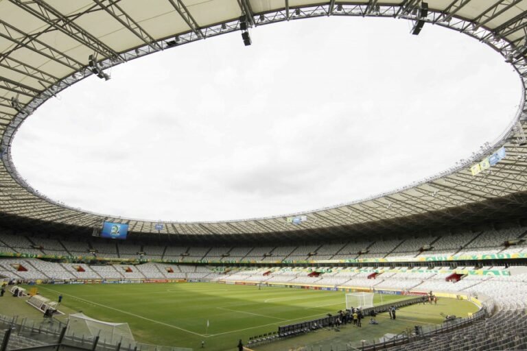 Belo Horizonte libera 100% de público para jogos de Atlético, América e Cruzeiro