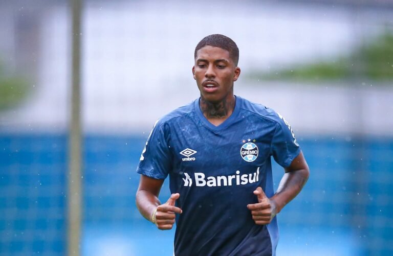 Denis Abrahão fala em propostas por Jean Pyerre