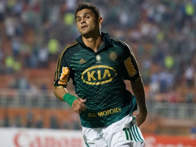 Ex-Palmeiras e Cruzeiro, Luan assina com clube paulista