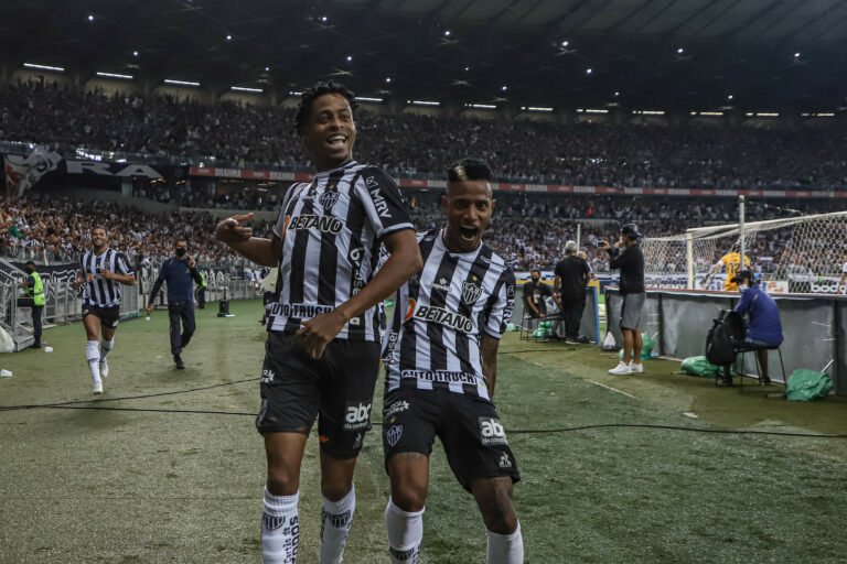 Atlético Mineiro vence e iguala recorde de vitórias seguidas em casa no Brasileirão