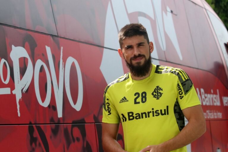 Com desfalques e surpresas, Inter divulga relacionados para duelo contra o Cuiabá