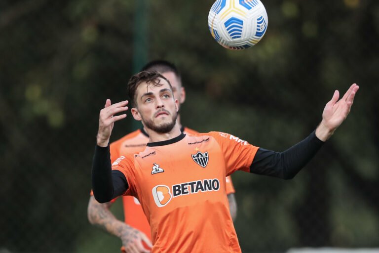 Atlético confirma ausências de jogadores por suspeita de covid-19