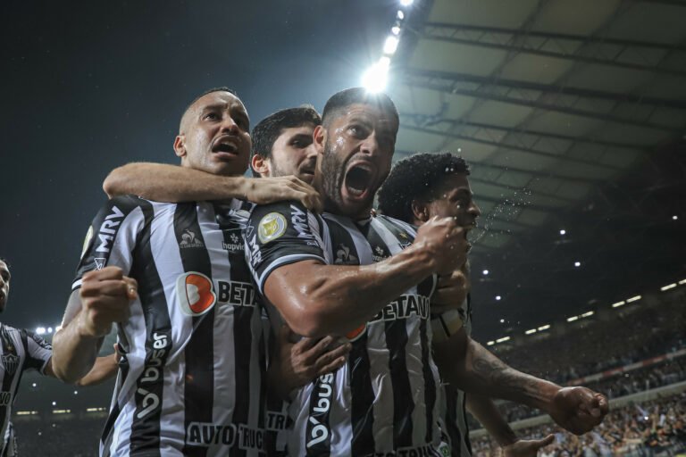 Atlético chega a 99% de chance de ser campeão e pode erguer a taça nessa semana