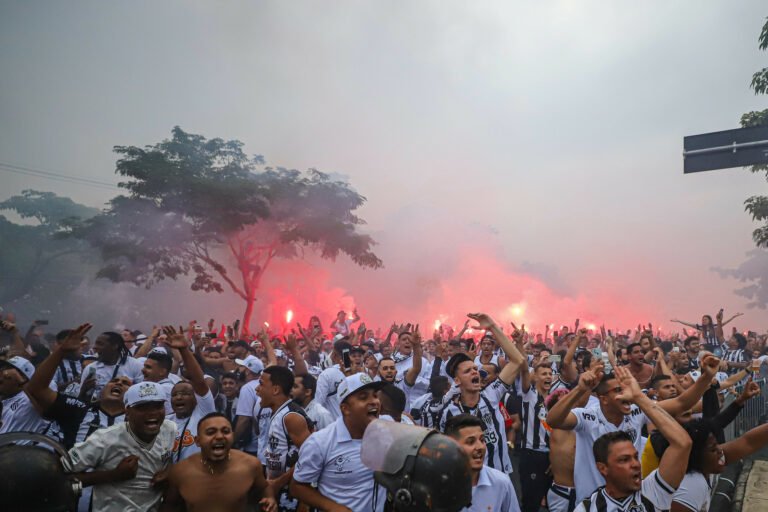 Torcida do Atlético esgota ingressos para duelo contra o Palmeiras