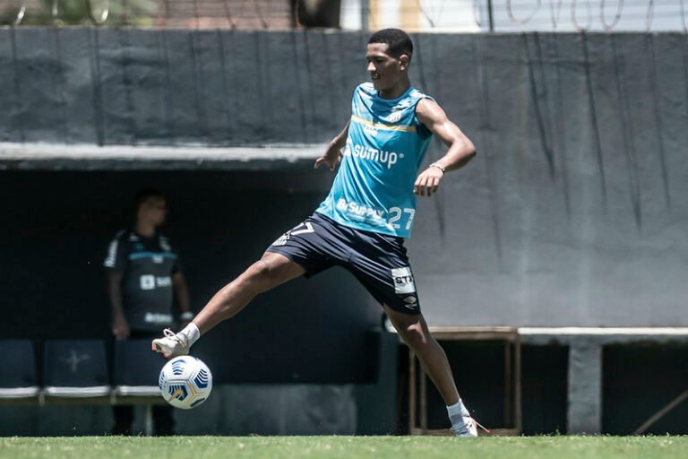 Além de Marinho, Santos deve ter mais mudanças contra Fortaleza