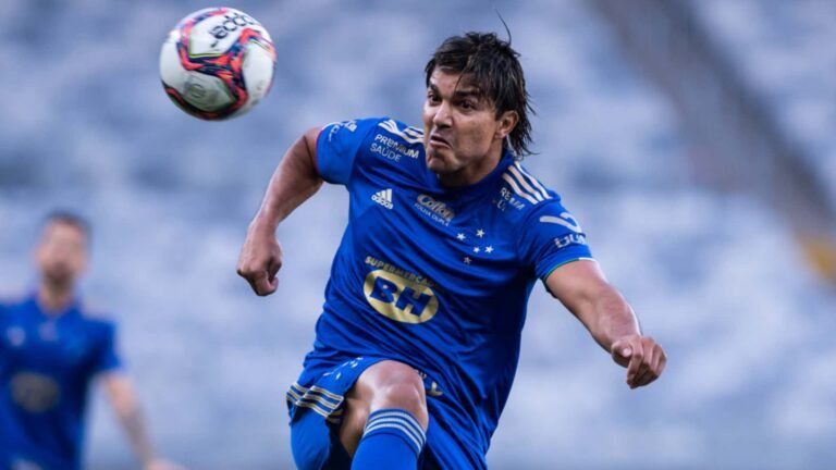 Marcelo Moreno é procurado por clubes do exterior e pode sair do Cruzeiro