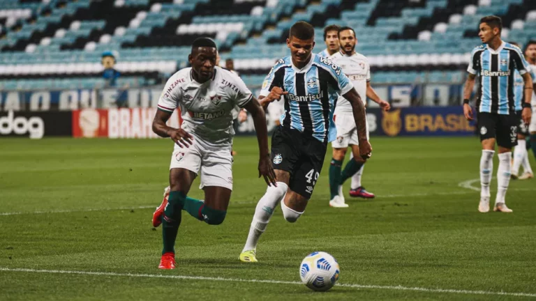 Fluminense atualiza situação clínica de Luiz Henrique